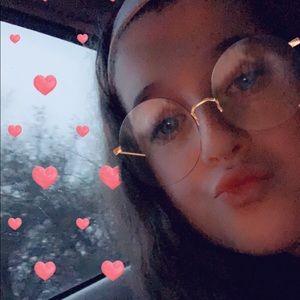 Meet your Posher, Anneliese